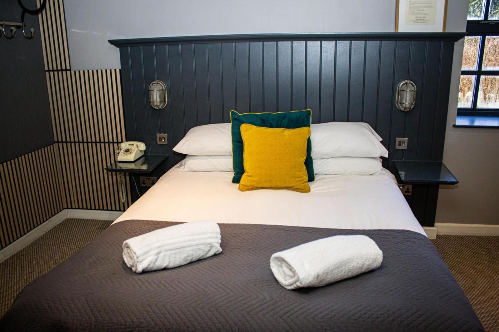 The Ragged Cot Hotell Minchinhampton Exteriör bild