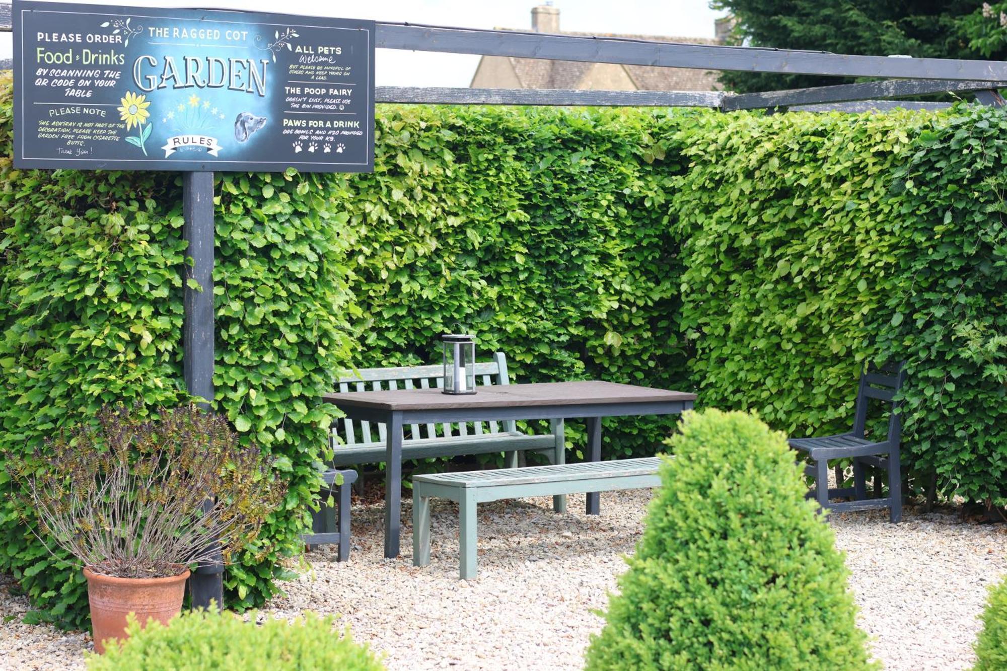 The Ragged Cot Hotell Minchinhampton Exteriör bild
